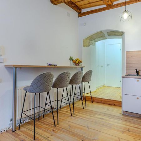 Ch6 By Rentable Apartment Brașov Exterior foto
